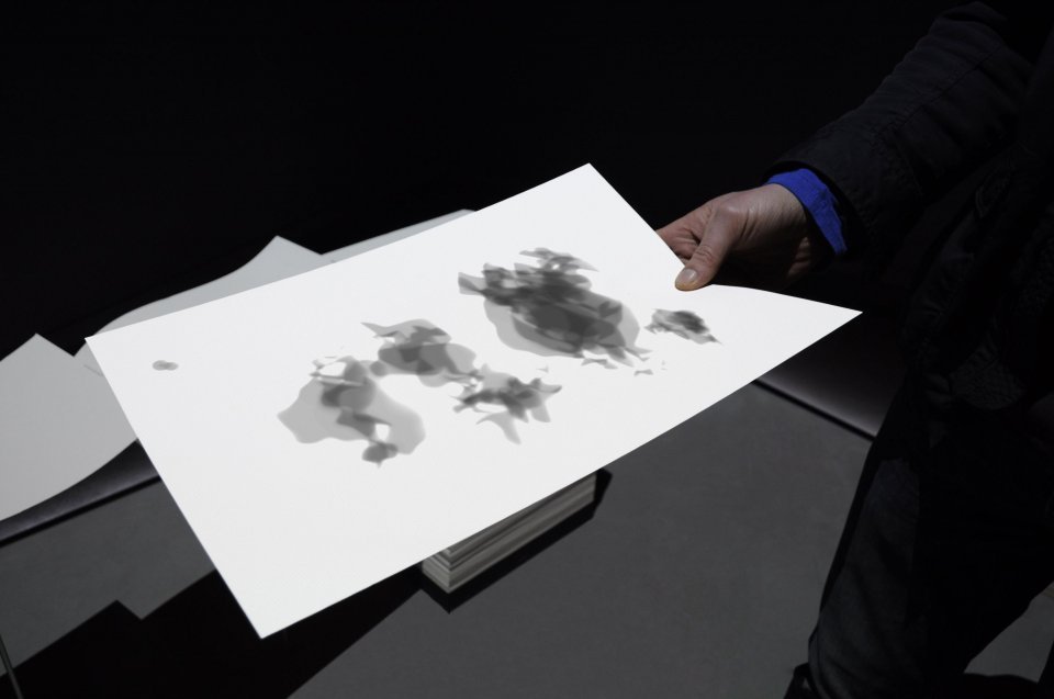 Stefan Helling Artcom Hansol Paper Museum Ink Drops Origin Catching Ink 4